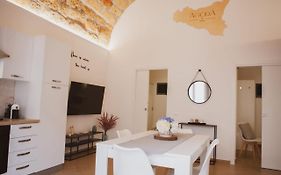 Agora Home